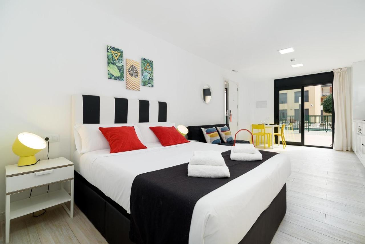 Castell Beach Aparthotel Castelldefels Exterior foto